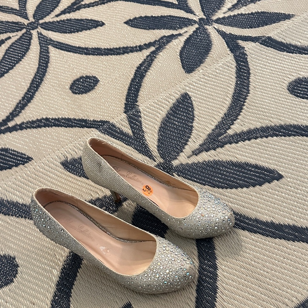 Elegant Silver Glitter Women's Shoes